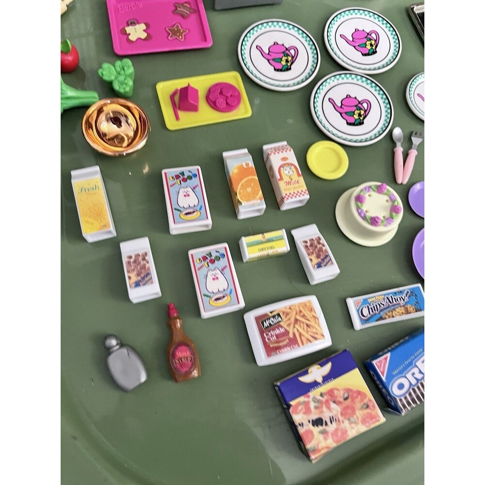 1996 Tyco Kitchen Littles Barbie Dollhouse Size Food Accessories Lot 92 Pieces - Picture 10 of 10